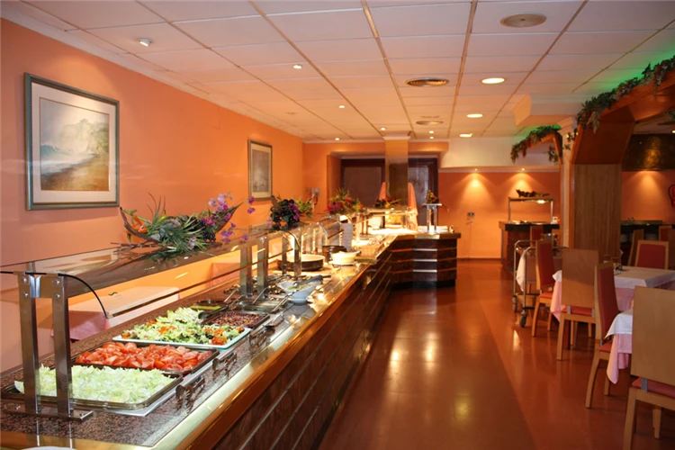 Bufet v restauraci hotelu Pimar & SPA | Blanes / Hotel Pimar & SPA