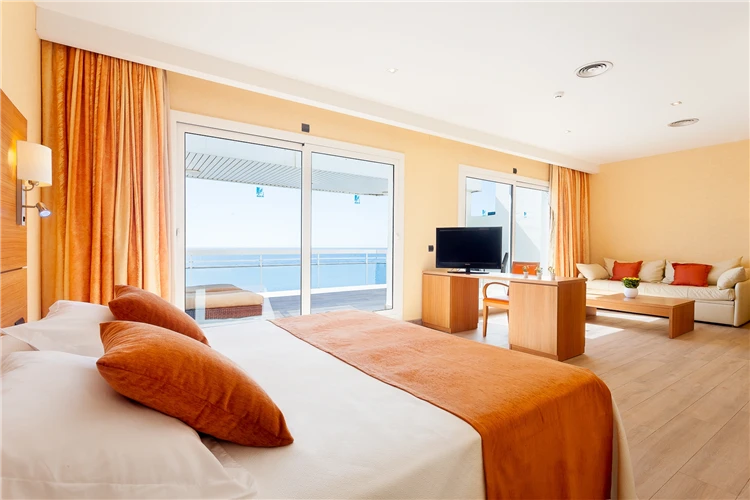 Suite v hotelu Pimar & SPA – obývací část | Blanes / Hotel Pimar & SPA