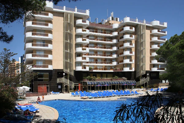 Venkovní bazén hotelu Blaumar v Blanes | Blanes / Hotel Blaumar