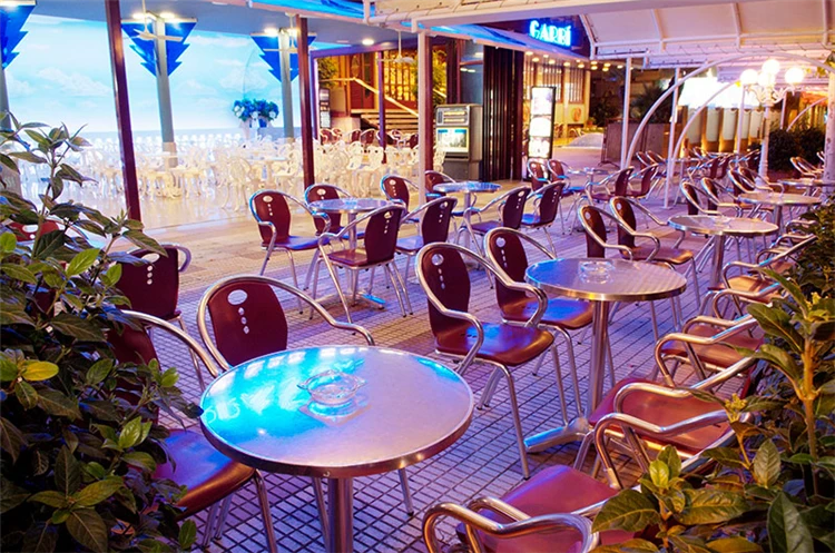 Hotelový bar Checkin Garbí v Calelle | Calella / Hotel Checkin Garbí