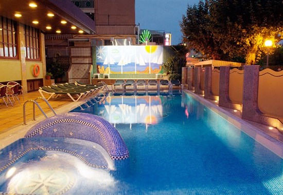 Hotel Checkin Garbí - Španělsko