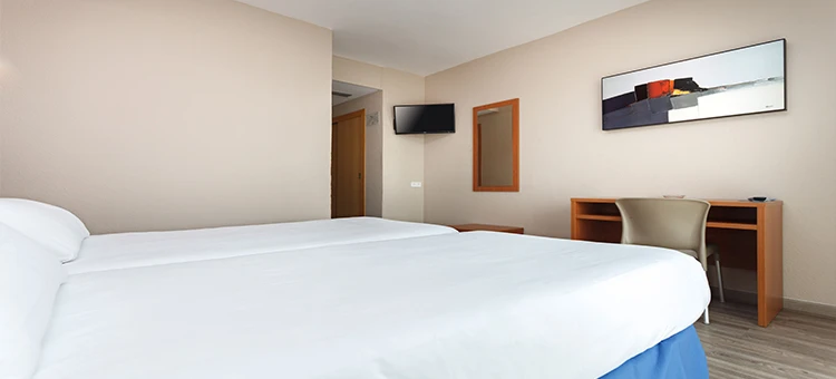 Standardní pokoj hotelu Oasis Park Splash | Calella / Hotel Oasis Park Splash