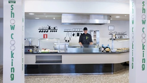 Show cooking v restauraci hotelu Oasis Park Splash | Calella / Hotel Oasis Park Splash
