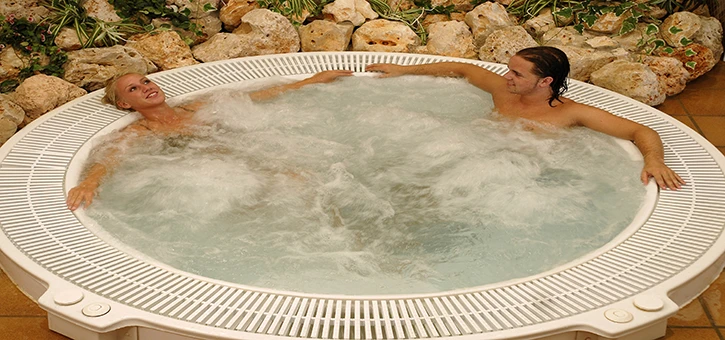 Relaxační zóna wellness v hotelu Oasis Park Splash | Calella / Hotel Oasis Park Splash