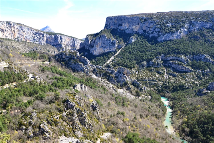 Malebná vesnice v Provence | Skryté perly Provence - program s koupáním v moři, jezeře i řece