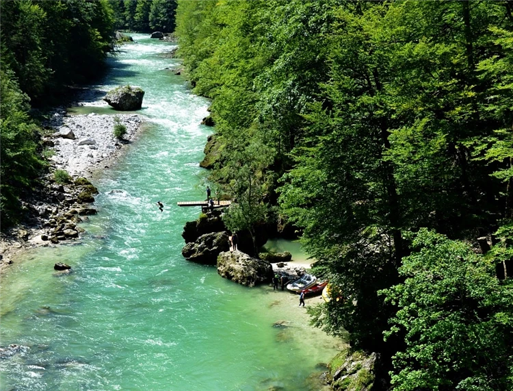 Vodní soutěska Wasserlochklamm u Palfau v létě | Soutěska Wasserlochklamm a dech beroucí Hochkar