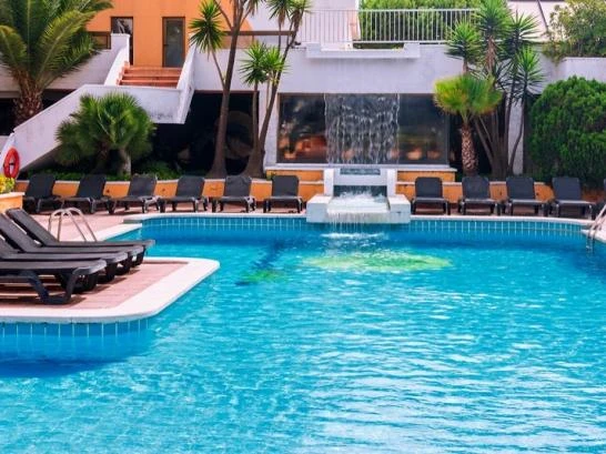 Venkovní bazén hotelu Tropic Park | Malgrat de Mar / Hotel Tropic Park