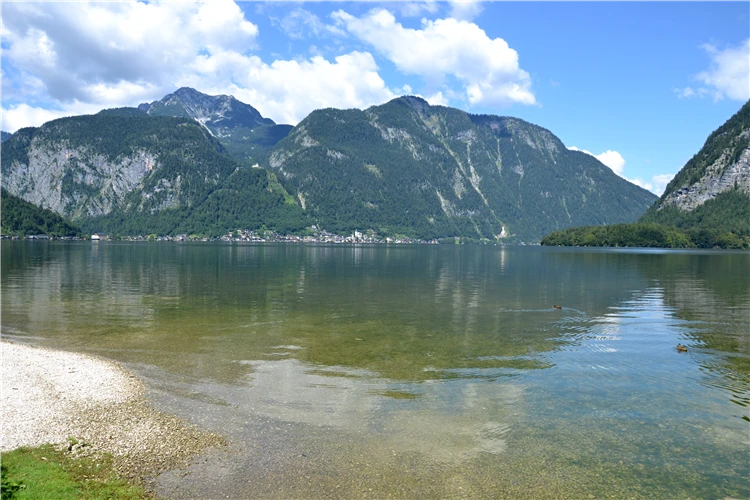 Letní horská krajina v okolí ledovce Dachstein | Ledovec Dachstein - pohodová letní turistika