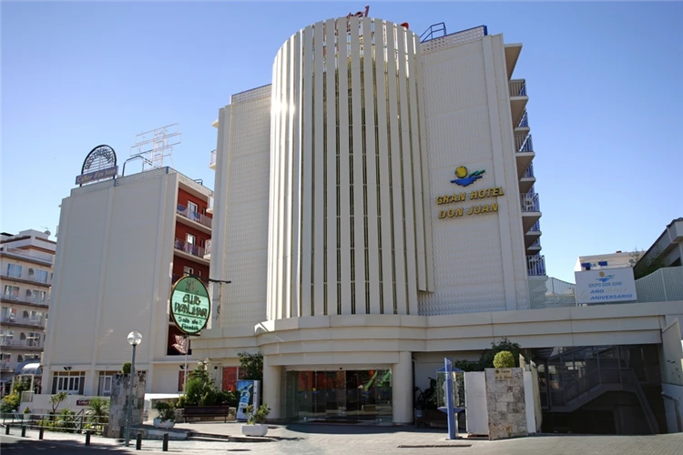 Budova hotelu Gran Don Juan Resort v Lloret de Mar | Lloret de Mar / Hotel Gran Don Juan Resort