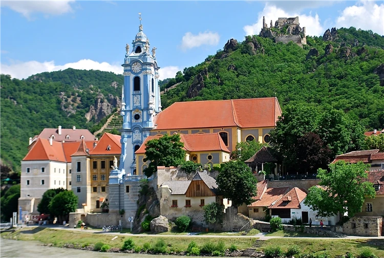 Vstup do podzemní jeskyně Seegrotte | Perly Dolního Rakouska s plavbou