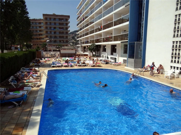 Bazén Hotel Riviera v Santa Susanně | Santa Susanna / Hotel Riviera
