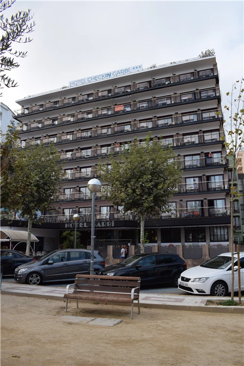 Areál hotelu Checkin Garbí – exteriér | Calella / Hotel Checkin Garbí