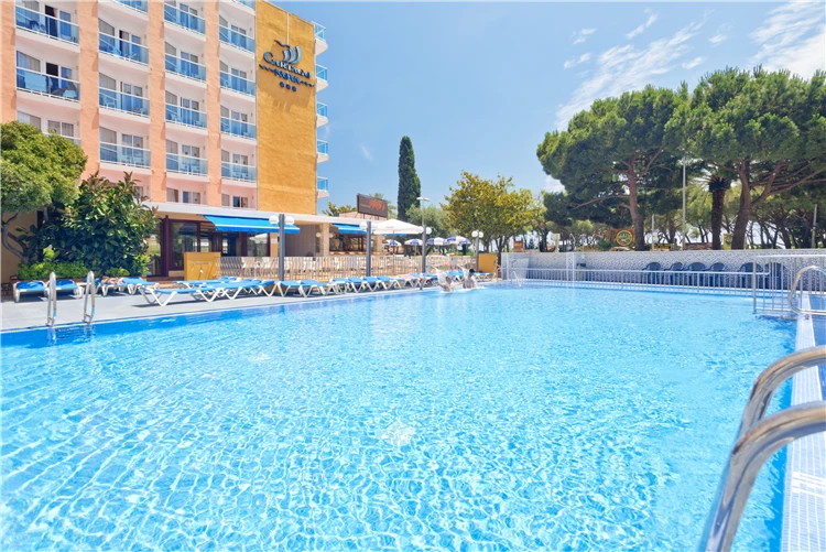 Bazén a okolí hotelu Alegria Cartago Nova | Malgrat de Mar / Hotel Alegria Cartago Nova