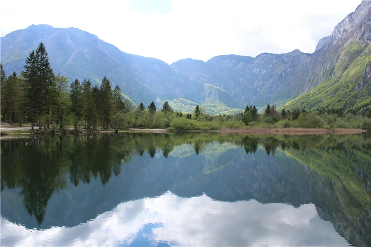 Příroda Slovinska – horské panorama | Slovinsko křížem krážem