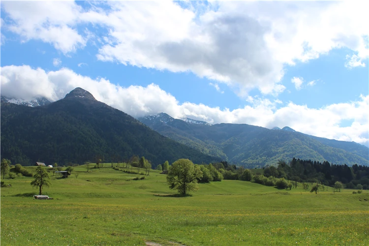 Horský výhled při turistice ve Slovinsku | Slovinsko křížem krážem