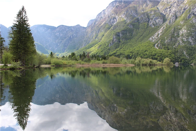 Slovinsko – malebná krajina s horami a přírodními scenériemi | Slovinsko - krajem ledovcových jezer až k rozpálenému Jadranu