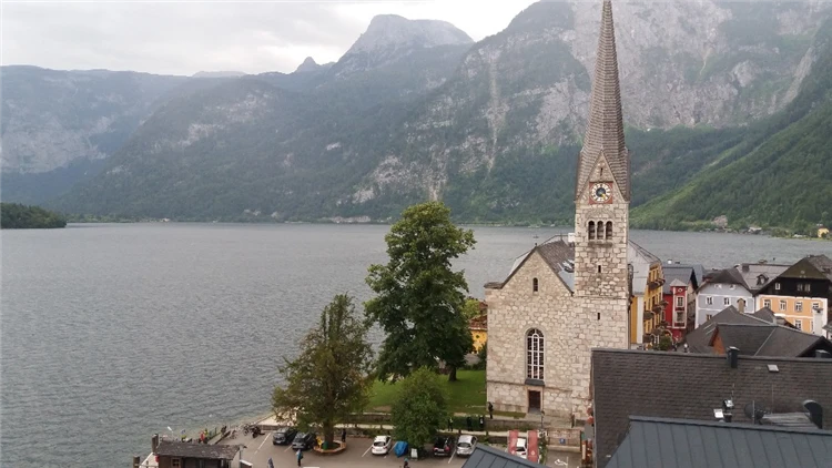 Hallstatt v Rakousku s jezírkem a barevnými domy | Ledovec Dachstein - pohodová letní turistika
