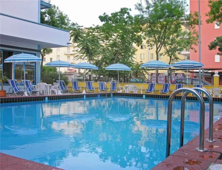 Hotel Miami v Lido di Jesolo – pohled zvenčí | Lido di Jesolo / Hotel Miami