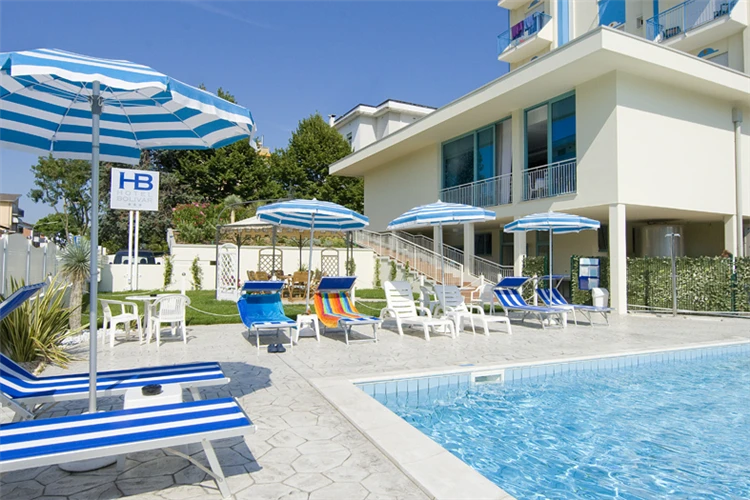 Plážová zóna v blízkosti hotelu Bolivar v Lido di Jesolo | Lido di Jesolo / Hotel Bolivar