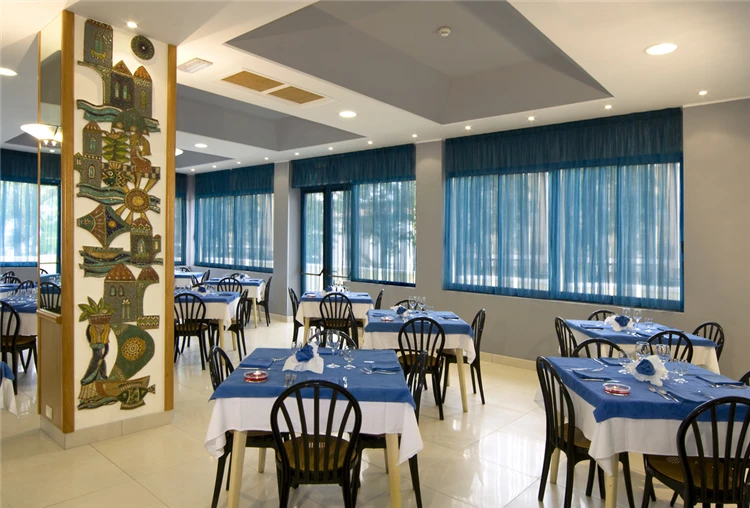 Výhled na pláž a moře z hotelu Miami | Lido di Jesolo / Hotel Miami
