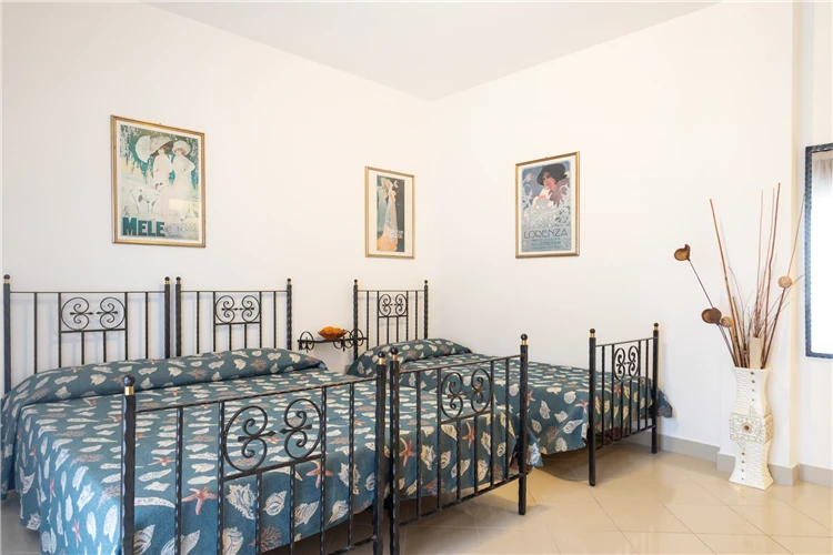 Světlý pokoj ve Villa Alpi s kvalitním vybavením | Lignano / Villa Alpi