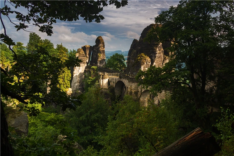 Skalní most Bastei v Českosaském Švýcarsku | Českosaské Švýcarsko s výletem do Drážďan