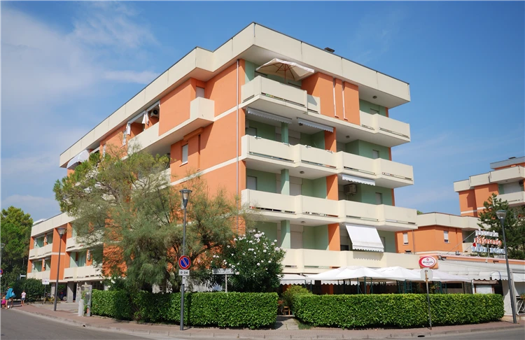 Pohled na Residence Cormoran v Bibione | Bibione / Residence Cormoran