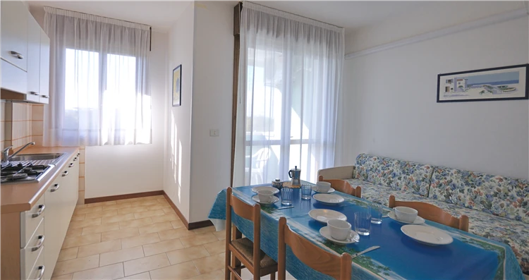 Obývací pokoj apartmánu B7 – druhý pohled, Residence Monaco | Bibione / Residence Monaco