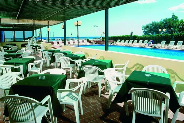 Hotel Majestic Pesaro – detail prostoru | Pesaro / Hotel Majestic
