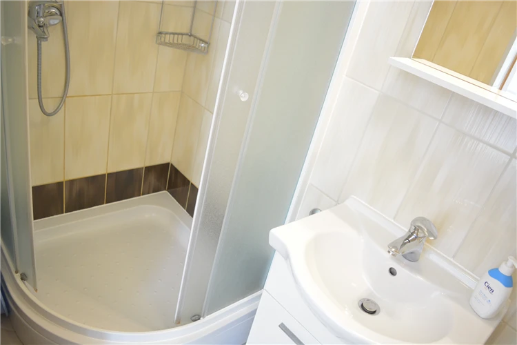 Okolí apartmánového domu Marinko v Promajně | Promajna / Apartmánový dům Marinko