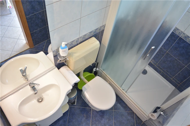 Pohled na Apartmánový dům Marinko a okolí | Promajna / Apartmánový dům Marinko