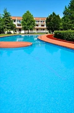 Apartmány Selenis Caorle – pohled na budovu resortu | Caorle / Villaggio Selenis