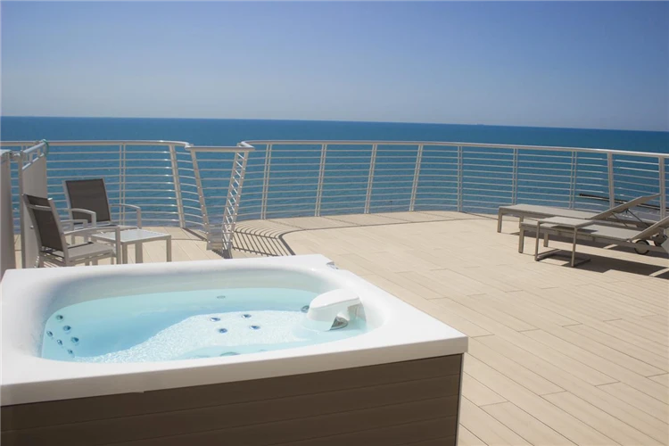 Hotel Le Soleil v Lido di Jesolo – výhled z hotelu na okolí | Lido di Jesolo / Hotel Le Soleil