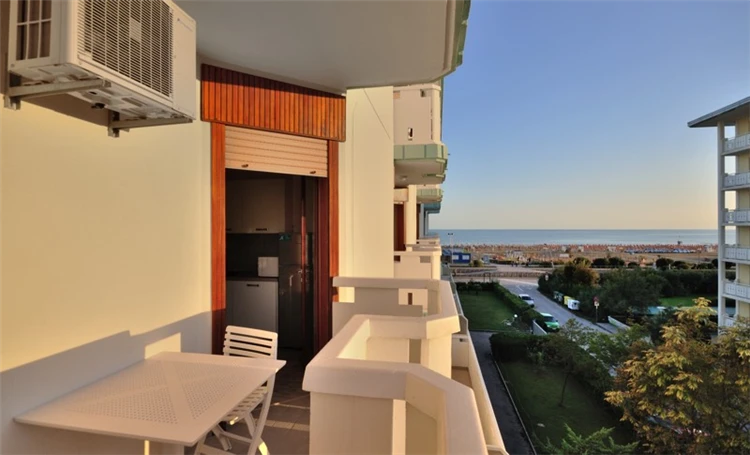 Terasa apartmánu v Residence Corso v Bibione | Bibione / Residence Corso