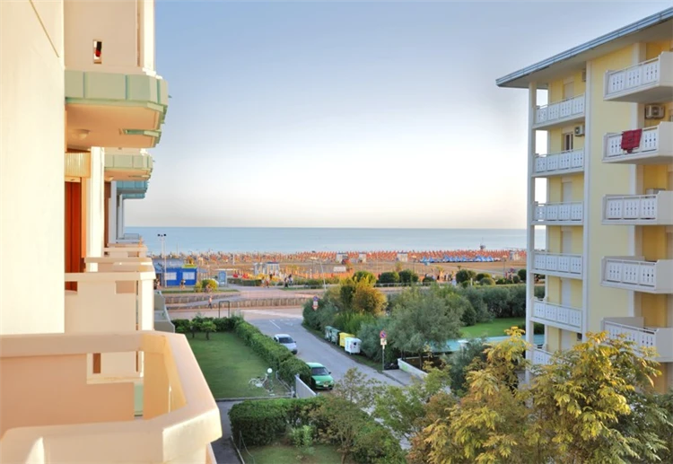 Okolí a zahrada Residence Corso v Bibione | Bibione / Residence Corso