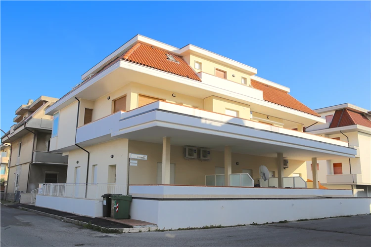 Residence Elite Martinsicuro – pohled na budovu rezidence | Martinsicuro / Residence Elite