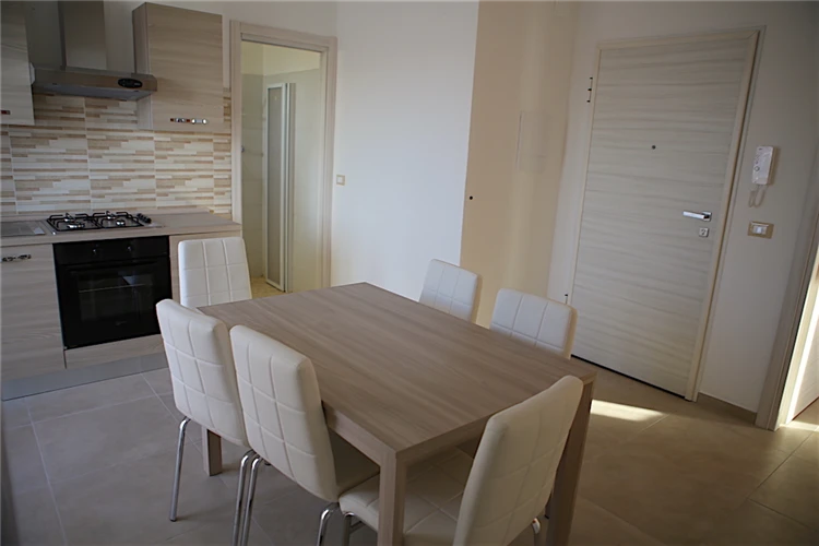 Residence Elite – bazén s lehátky v areálu | Martinsicuro / Residence Elite
