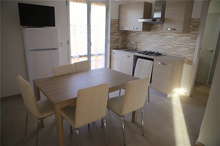 Residence Elite – prostorný apartmán s obývací částí | Martinsicuro / Residence Elite