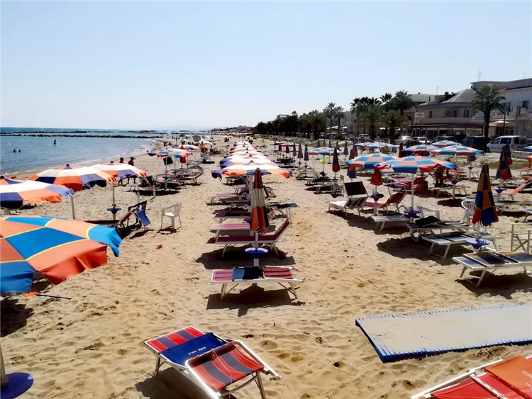 Residence Elite – jídelní část apartmánu | Martinsicuro / Residence Elite