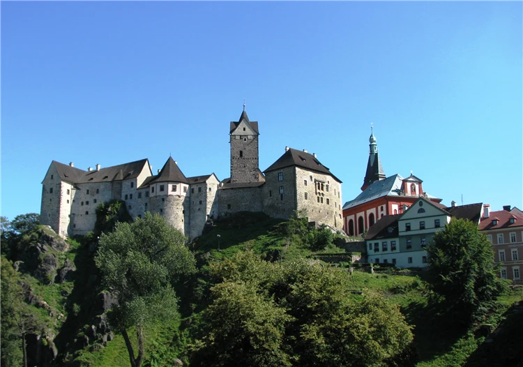 Pohled na historické město Loket nad řekou Ohří | Západní Čechy - lázeňský trojúhelník