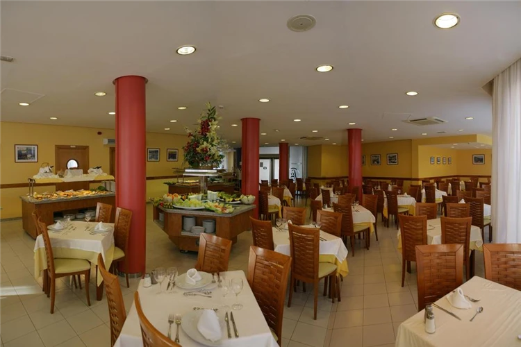 Jídelna restaurace hotelu Fenals Garden | Lloret de Mar / Hotel Fenals Garden