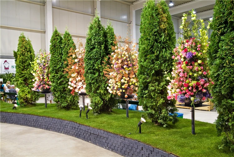 Internationale Gartenbaumesse – veletrh zahradnictví v Tullnu | Zahrádkářský veletrh v Tullnu a hrad Kreuzenstein