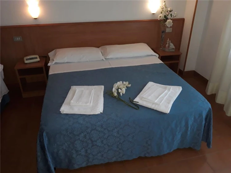Hotel Leuco Martinsicuro – pohled na budovu hotelu | Martinsicuro / Hotel Leuco