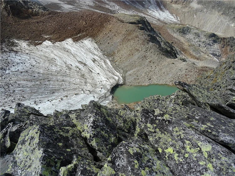 Alpská scenérie v Tyrolsku s výhledy do údolí | Tyrolsko - svět ledovců a vodopádů