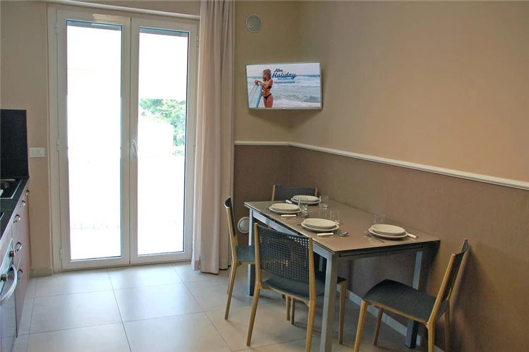 Residence Holiday Club Alba Adriatica – kuchyňský kout apartmánu | Alba Adriatica / Residence Holiday Club