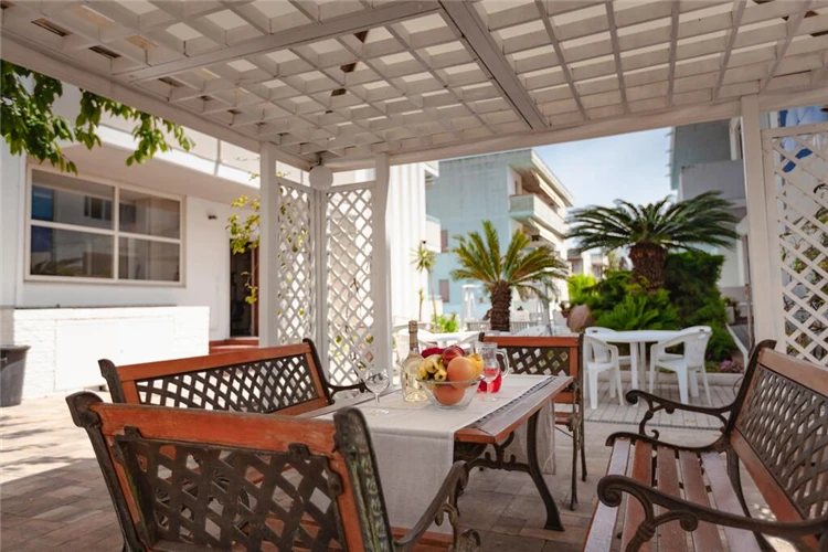 Residence Holiday Club Alba Adriatica – pohled na areál | Alba Adriatica / Residence Holiday Club