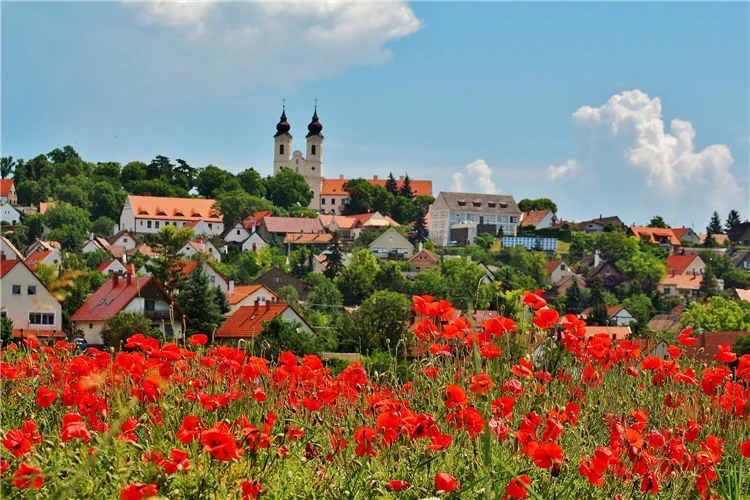 Poloostrov Tihany s klášterem nad Balatonem | Balaton - maďarské moře