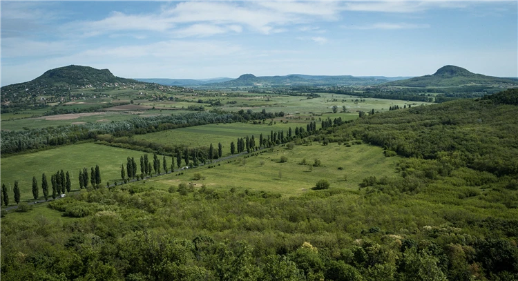 Lodě kotvící na břehu Balatonu | Balaton - maďarské moře