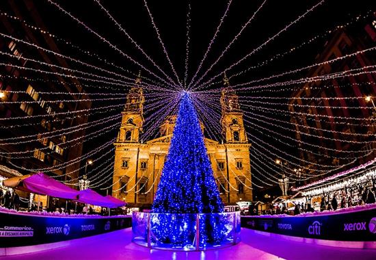 Advent v Budapešti a termály v Györu - Maďarsko