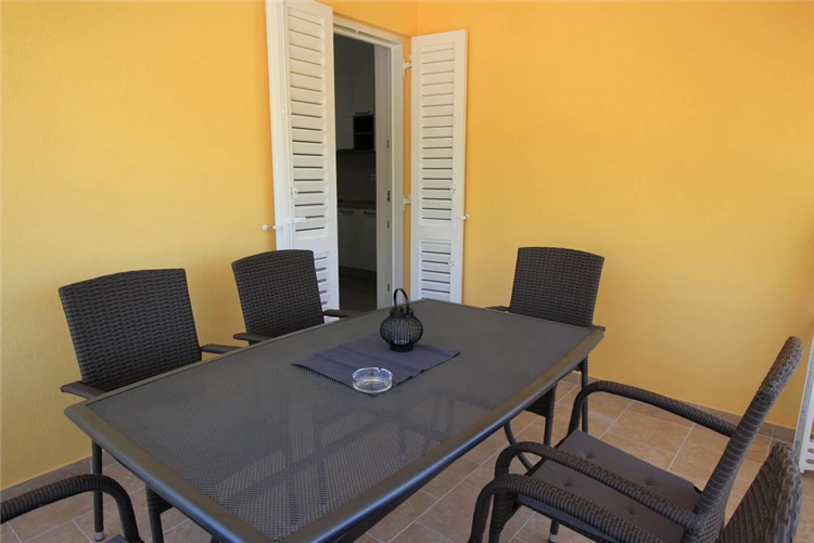 Balkon s výhledem v apartmánovém domě Gorica 1 Baška | Baška / Apartmánový dům Gorica 1
